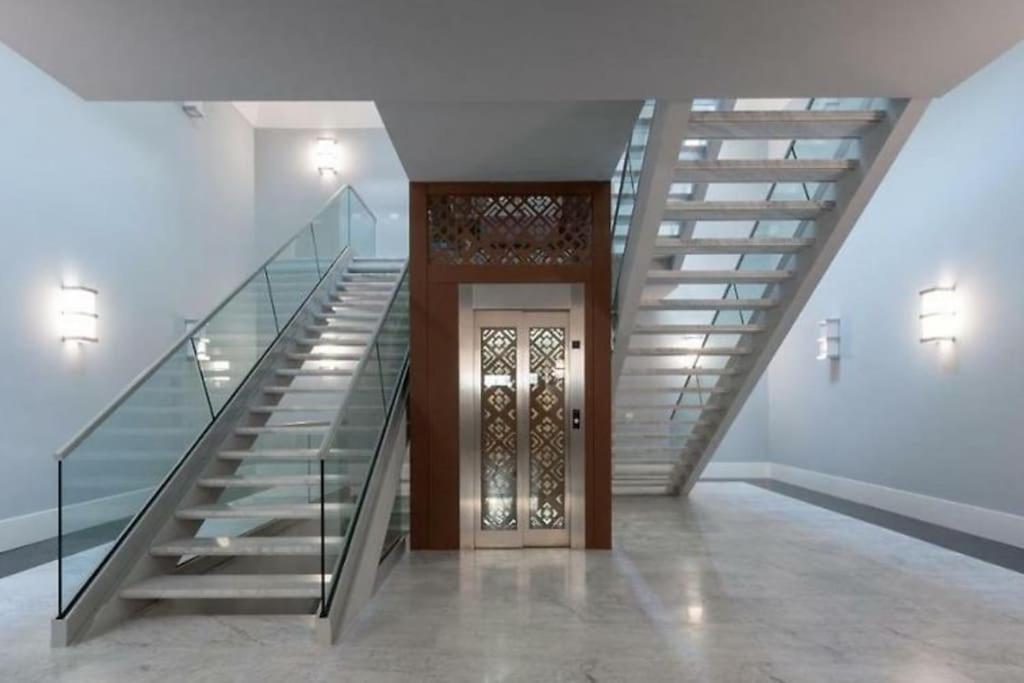 Apartment Downtown Florence, Moderno Con Giardino מראה חיצוני תמונה